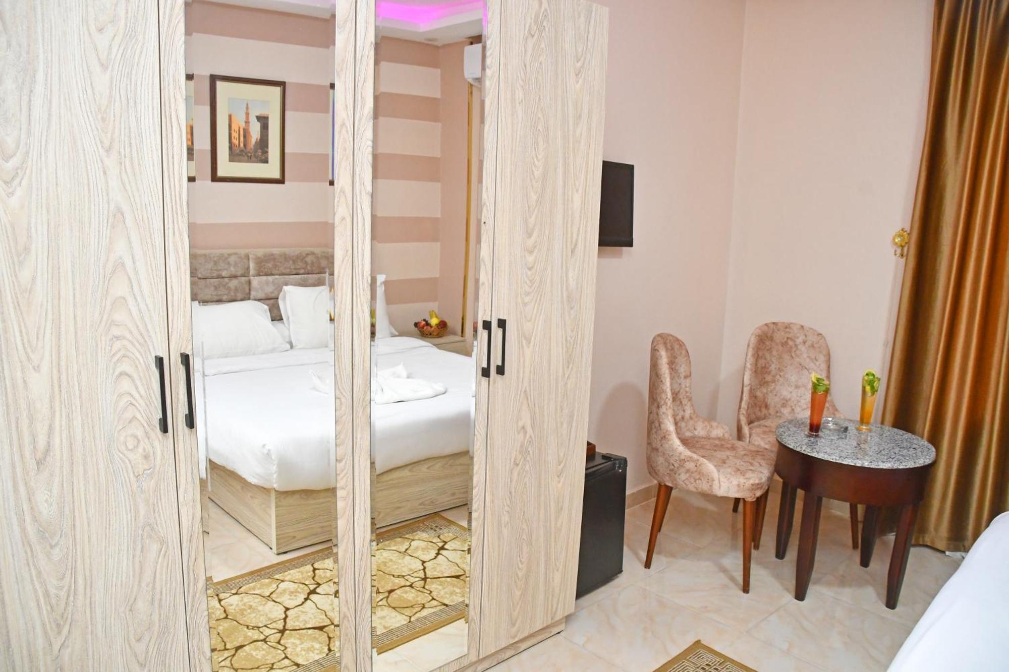 Nun Pyramids Hotel Kafret el-Gabal Habitación foto